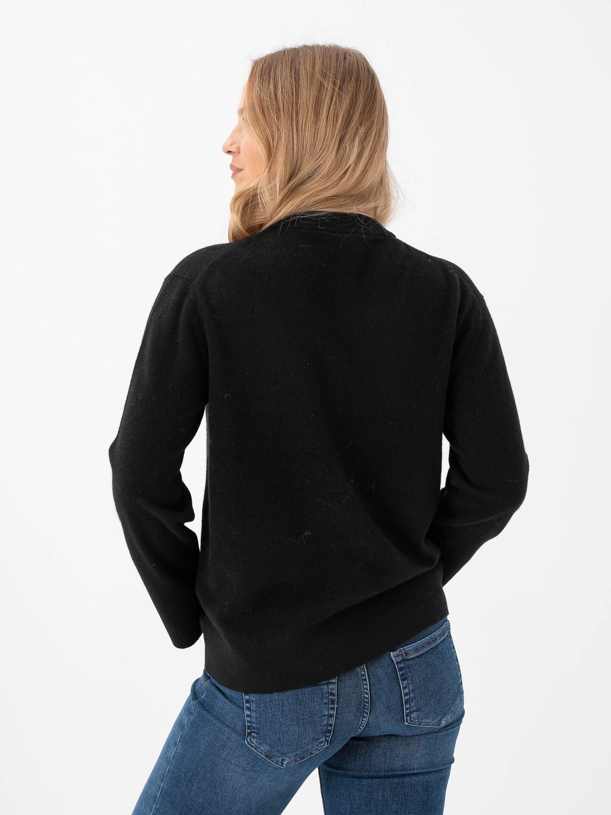Y.A.S Emilie O-Neck Knit Pullover Black