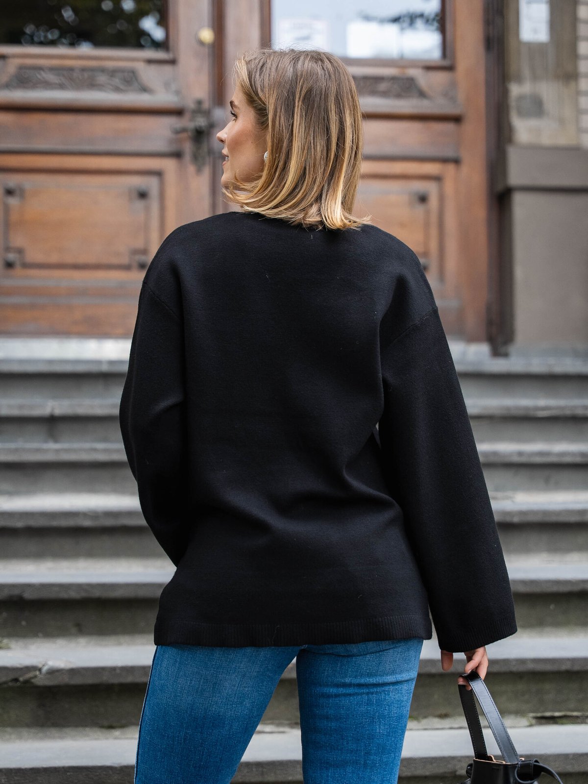 Y.A.S Elma Long Sleeve V-Neck Knit Pullover Black