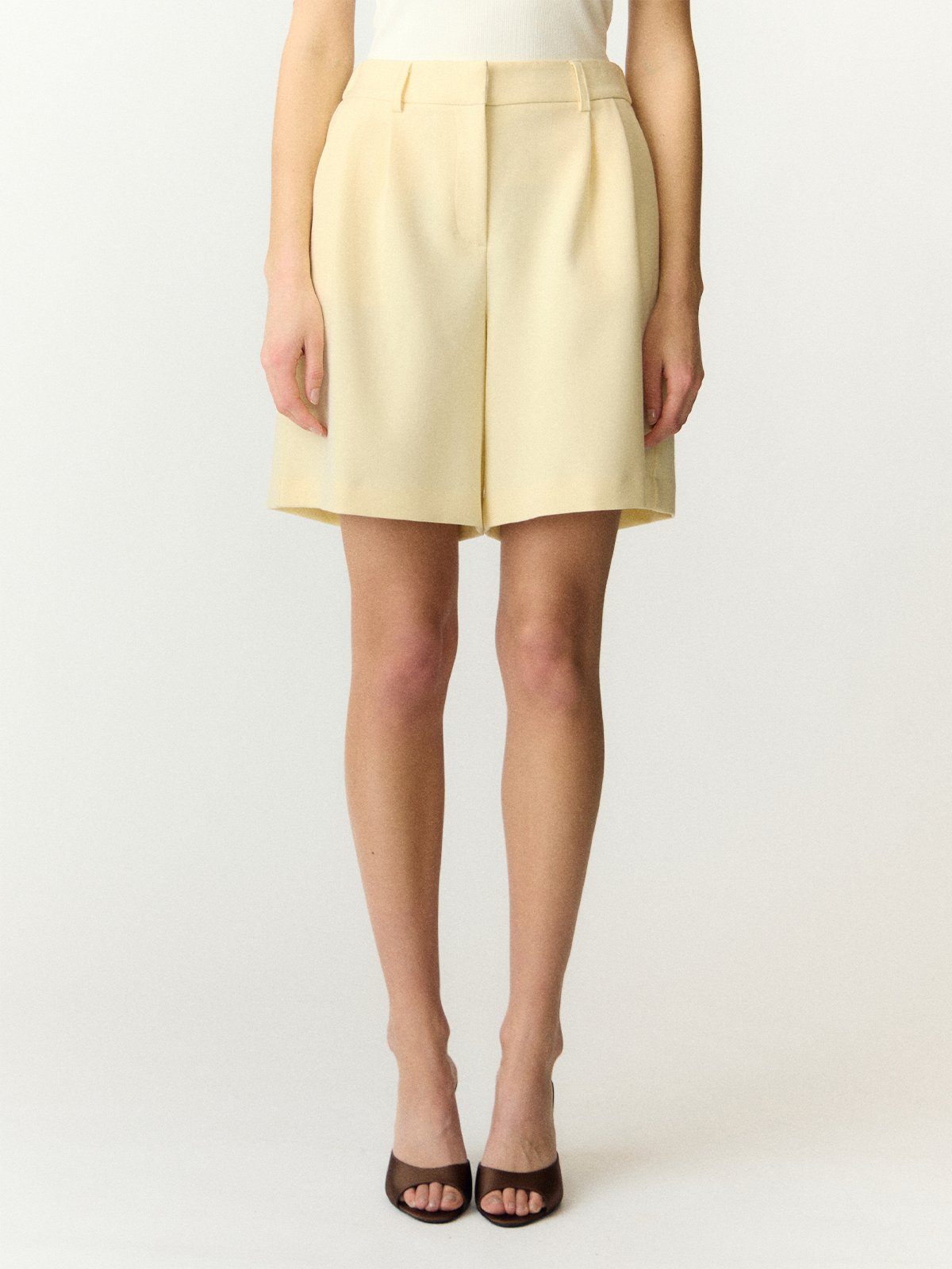 Y.A.S Likka Mid Waist Shorts Anise Flower