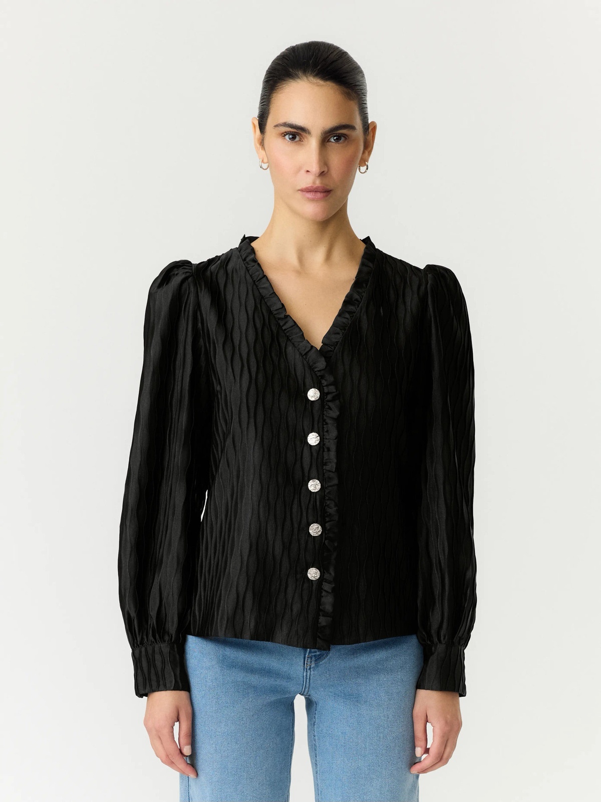 Y.A.S Ripple Long Sleeve V-Neck Shirt Black