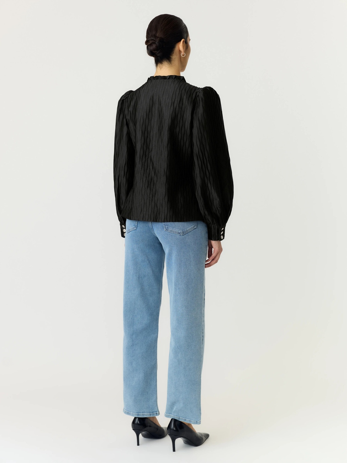 Y.A.S Ripple Long Sleeve V-Neck Shirt Black