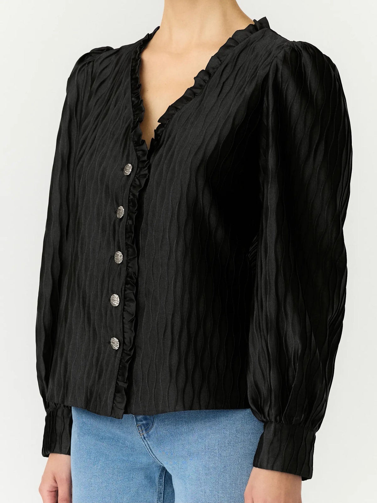 Y.A.S Ripple Long Sleeve V-Neck Shirt Black