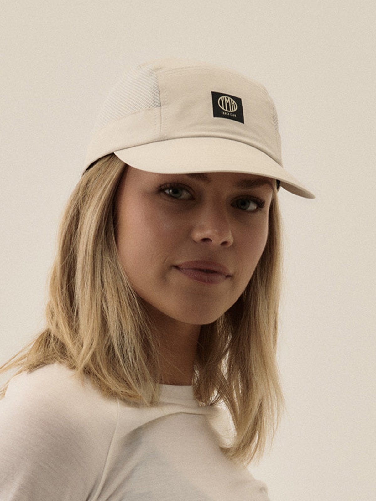 YMR Track Club Nordic Runrise Cap Off-White