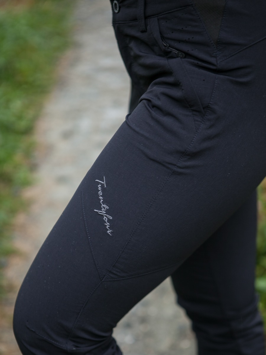 Twentyfour Oslo St Bukse Blåsort