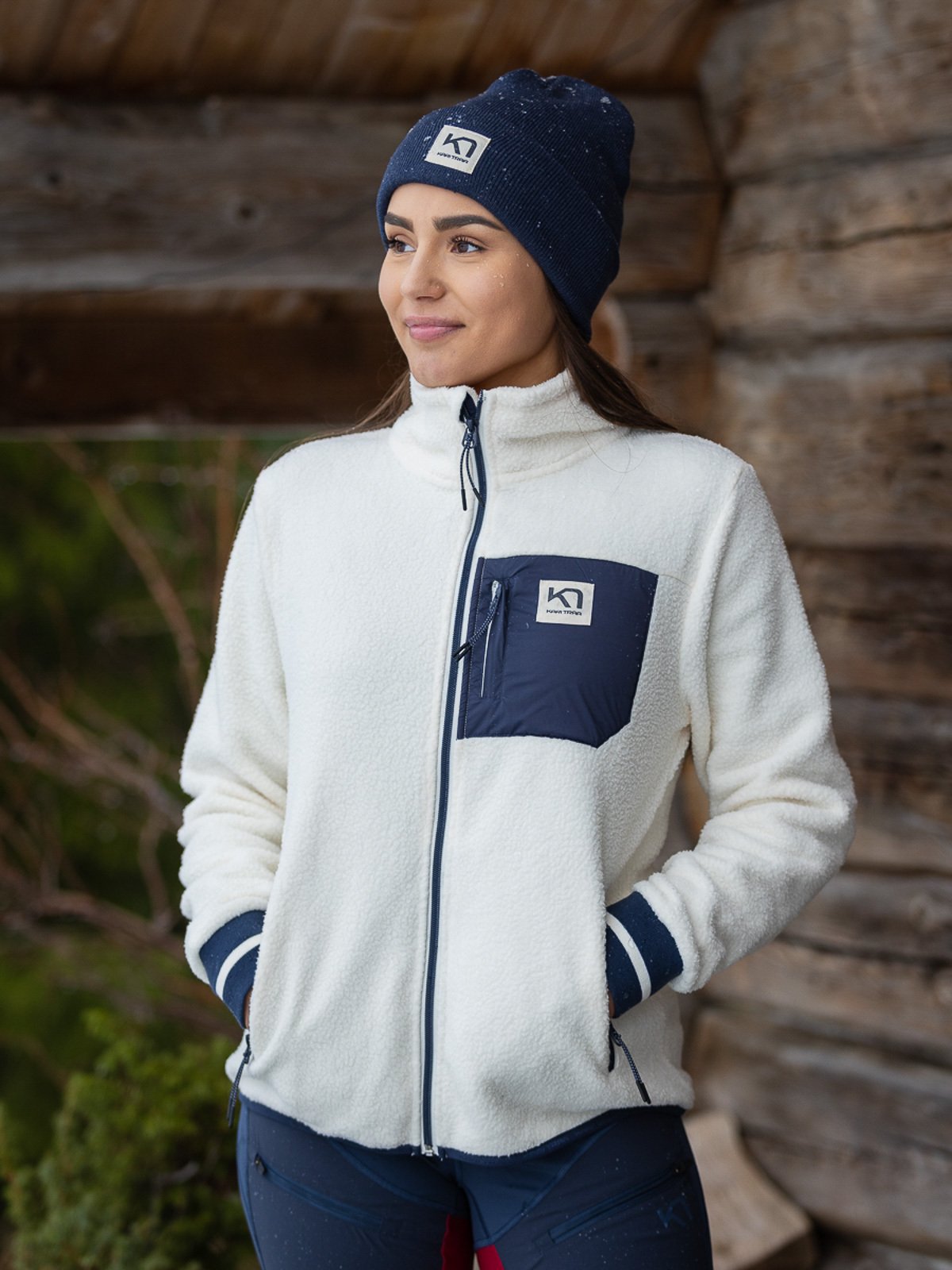 Kari Traa Annie Midlayer Hvit med blå detaljer