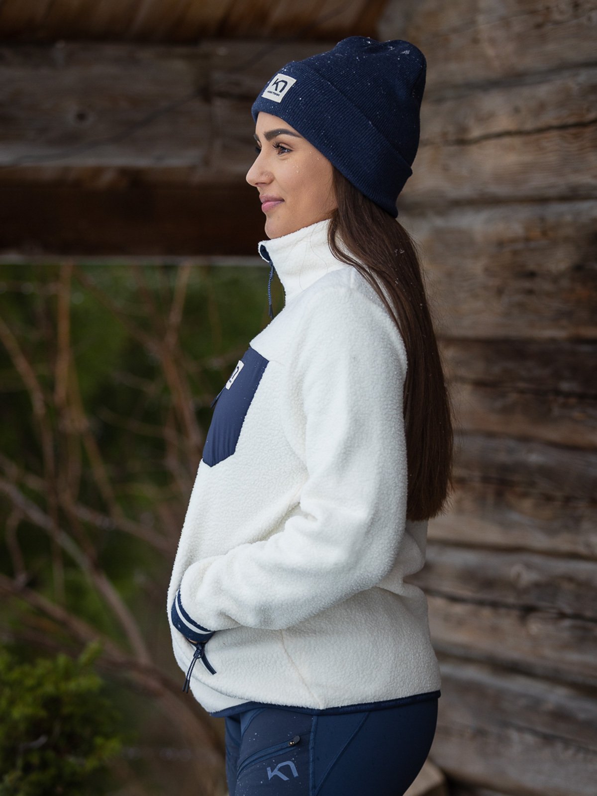 Kari Traa Annie Midlayer Hvit med blå detaljer