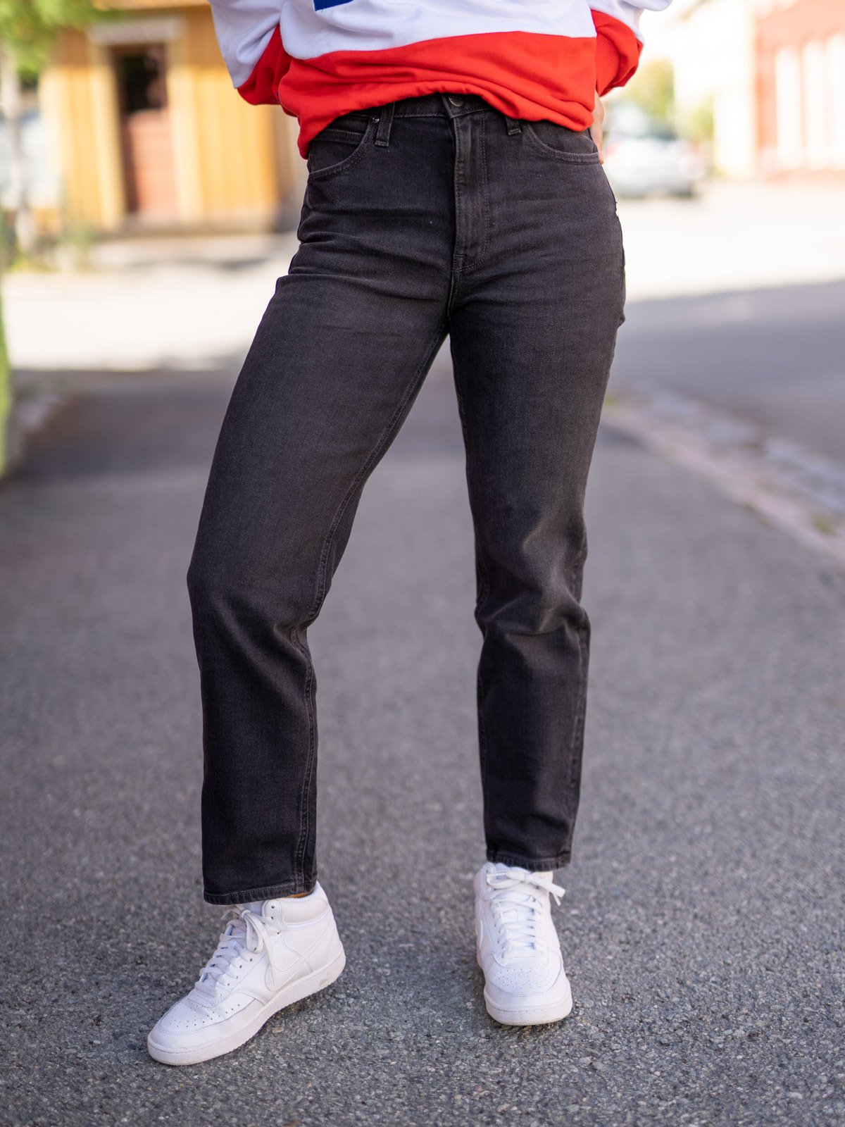 Lee Carol Straight Captain Black