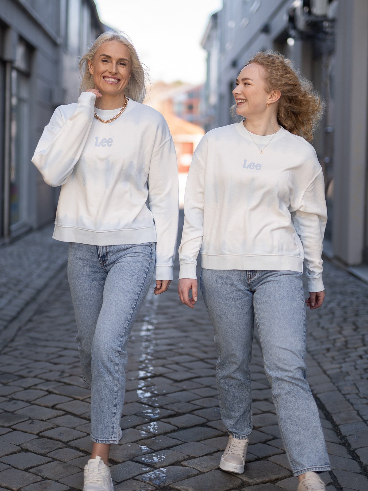 Lee Carol Straight Acid Yara