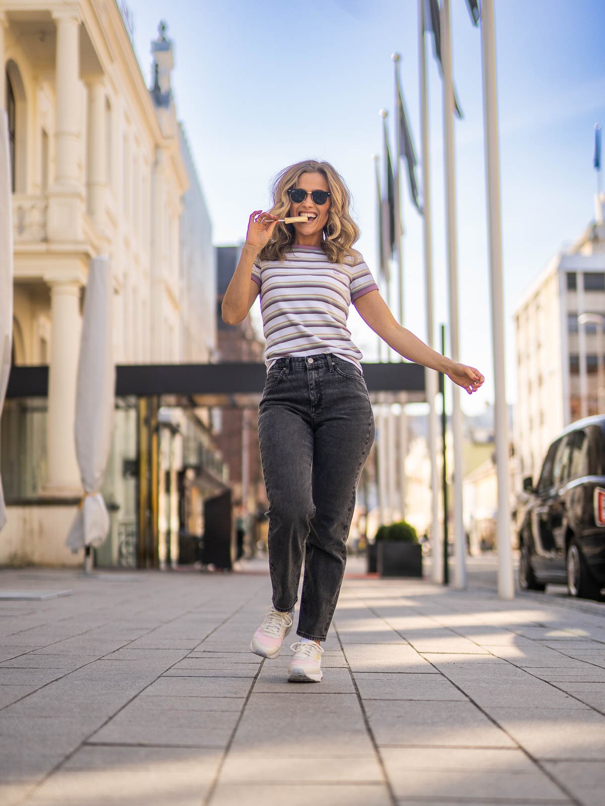 Lee Carol Straight Visual Ashton