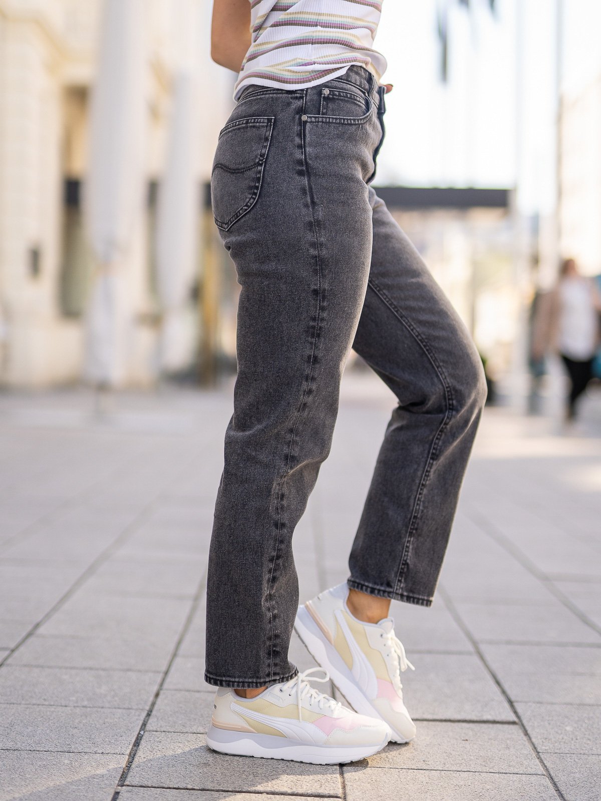 Lee Carol Straight Visual Ashton