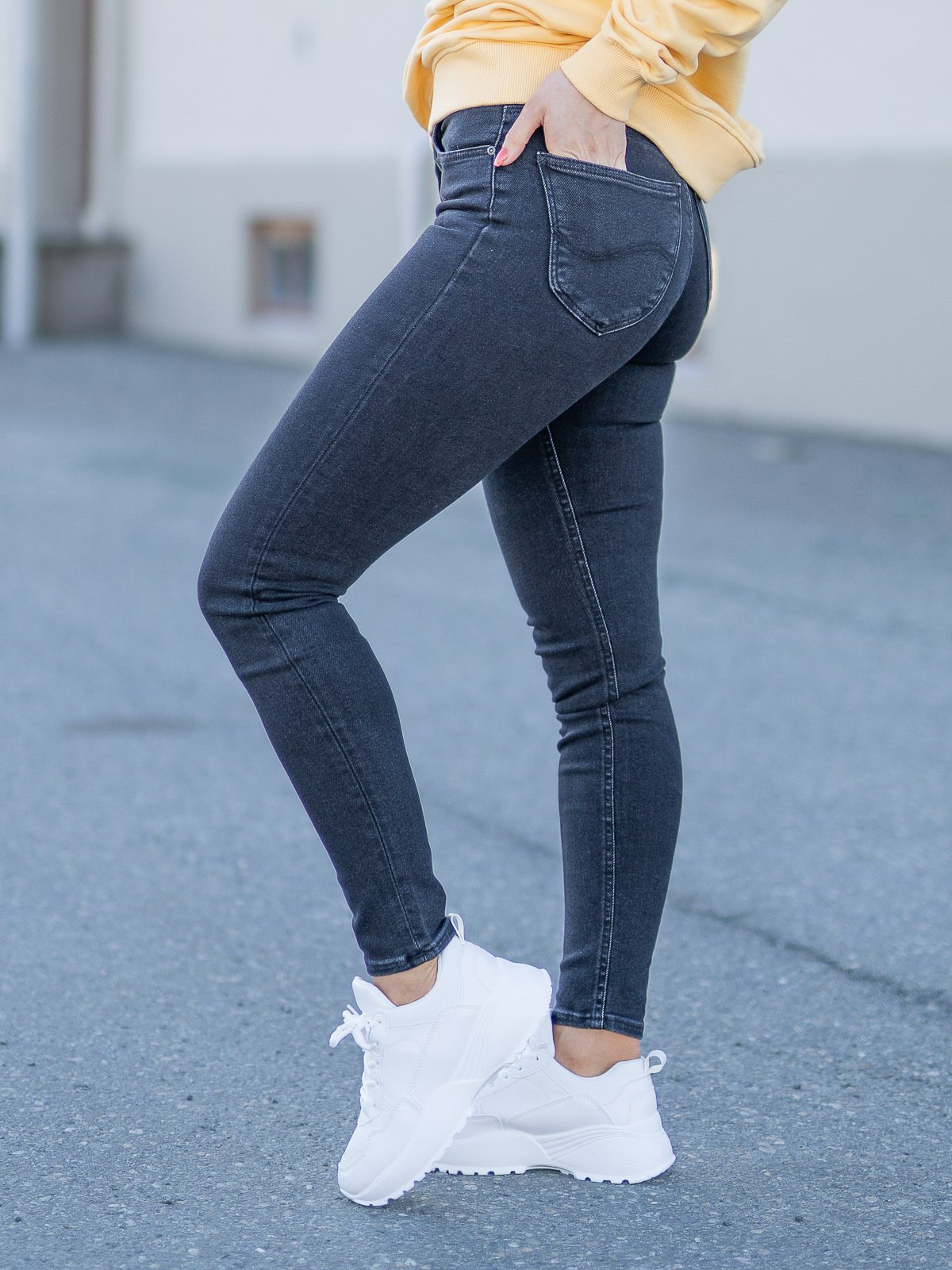 Lee Foreverfit Black Avery