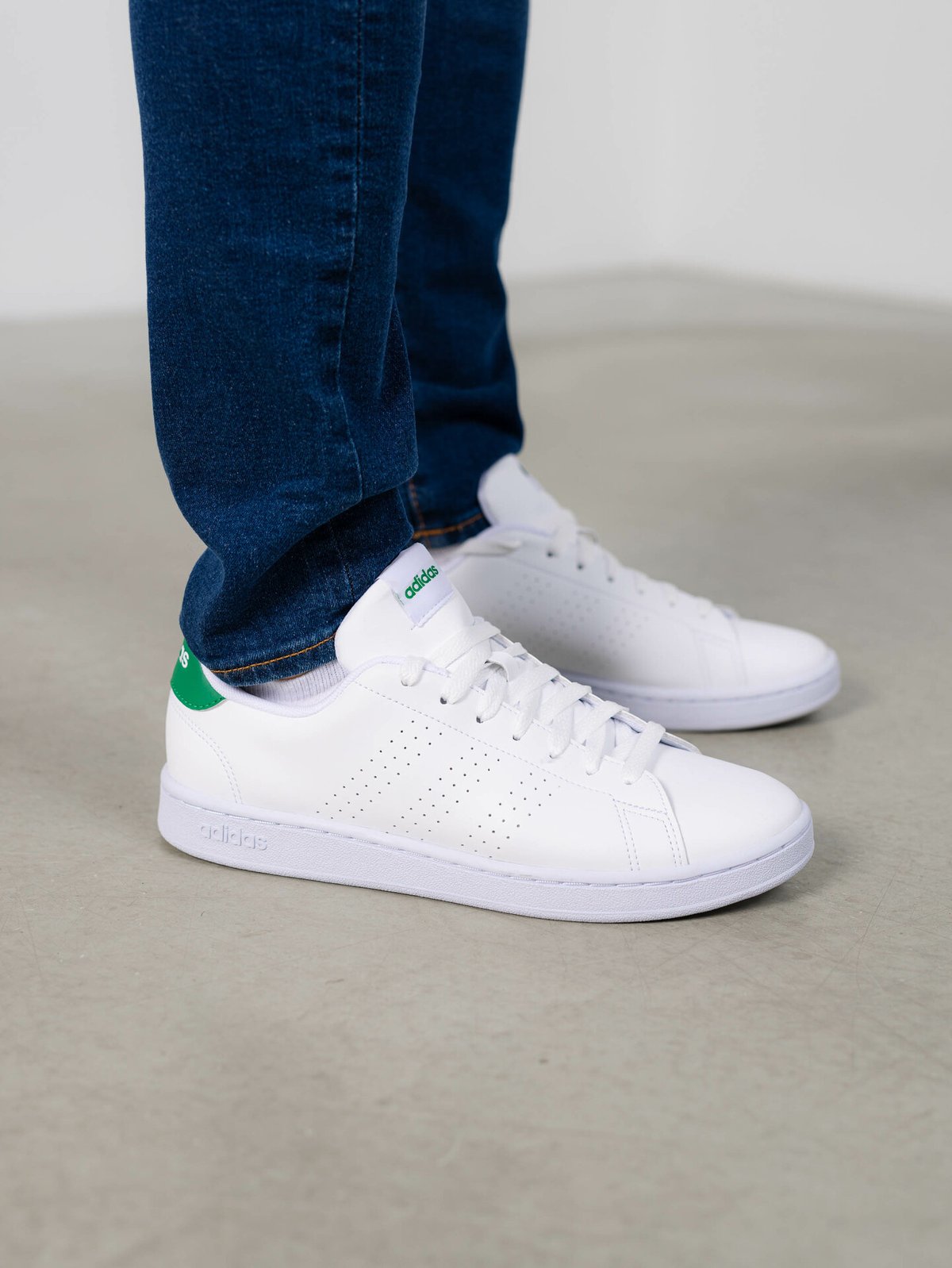 adidas Advantage Hvit
