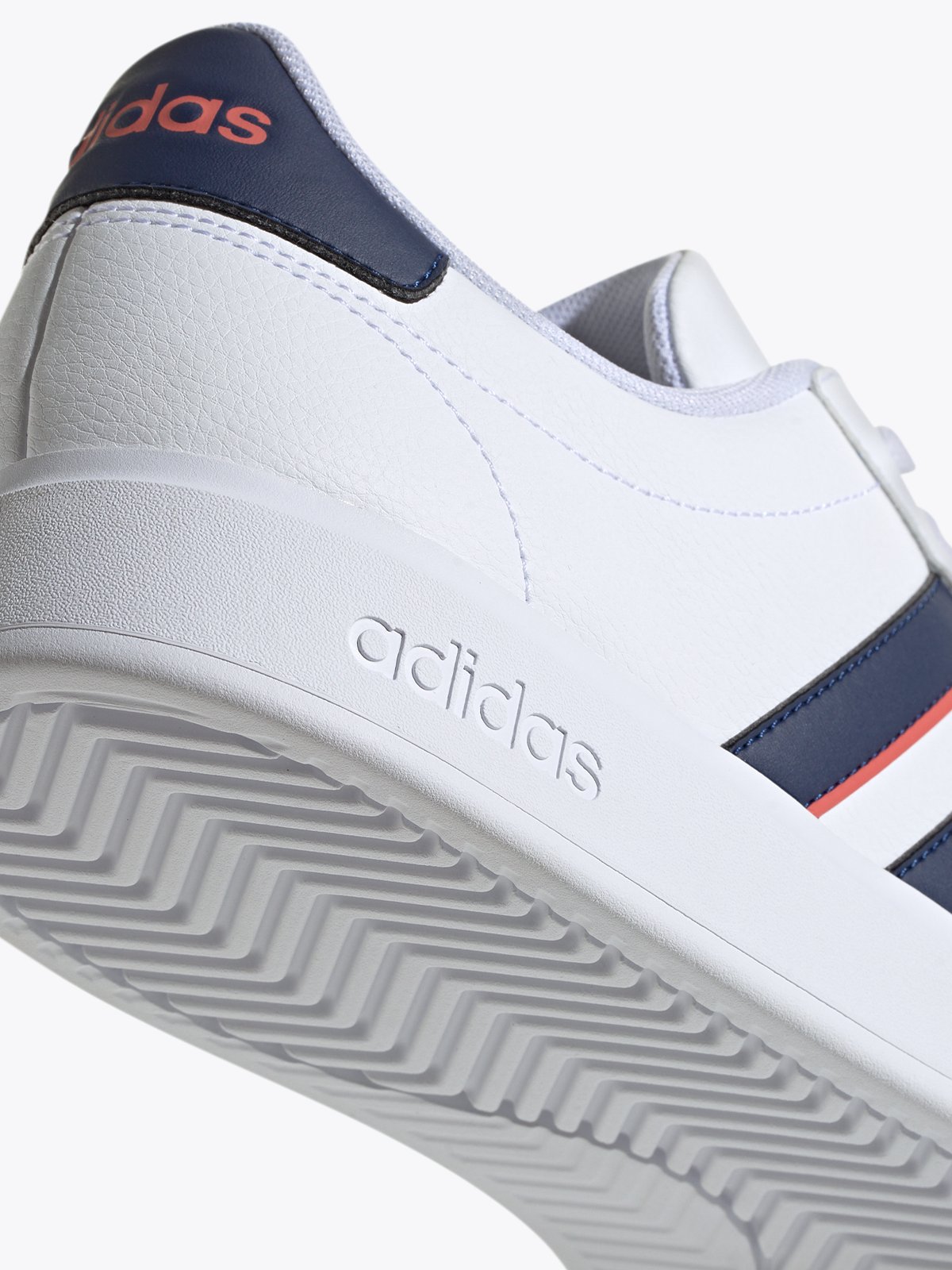 adidas Grand Court 2.0 Cloud White / Dark Blue / Preloved Scarlet