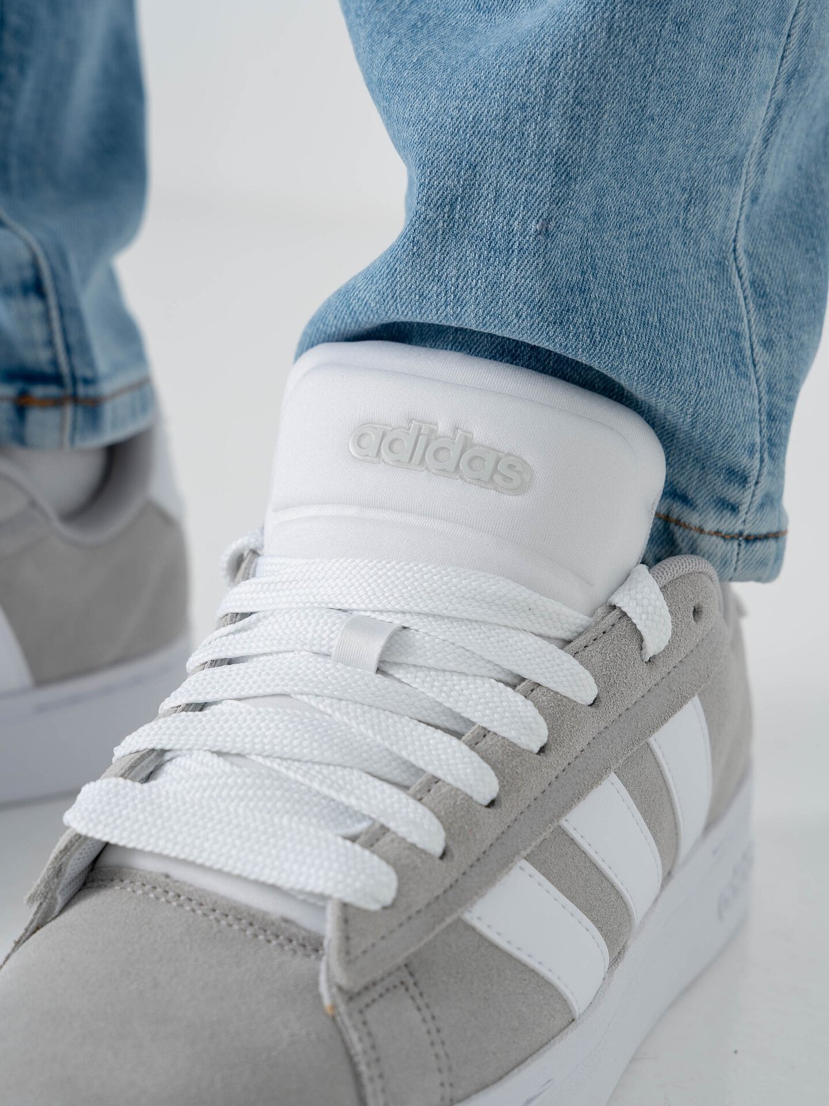 adidas Grand Court Alpha 00s Grå