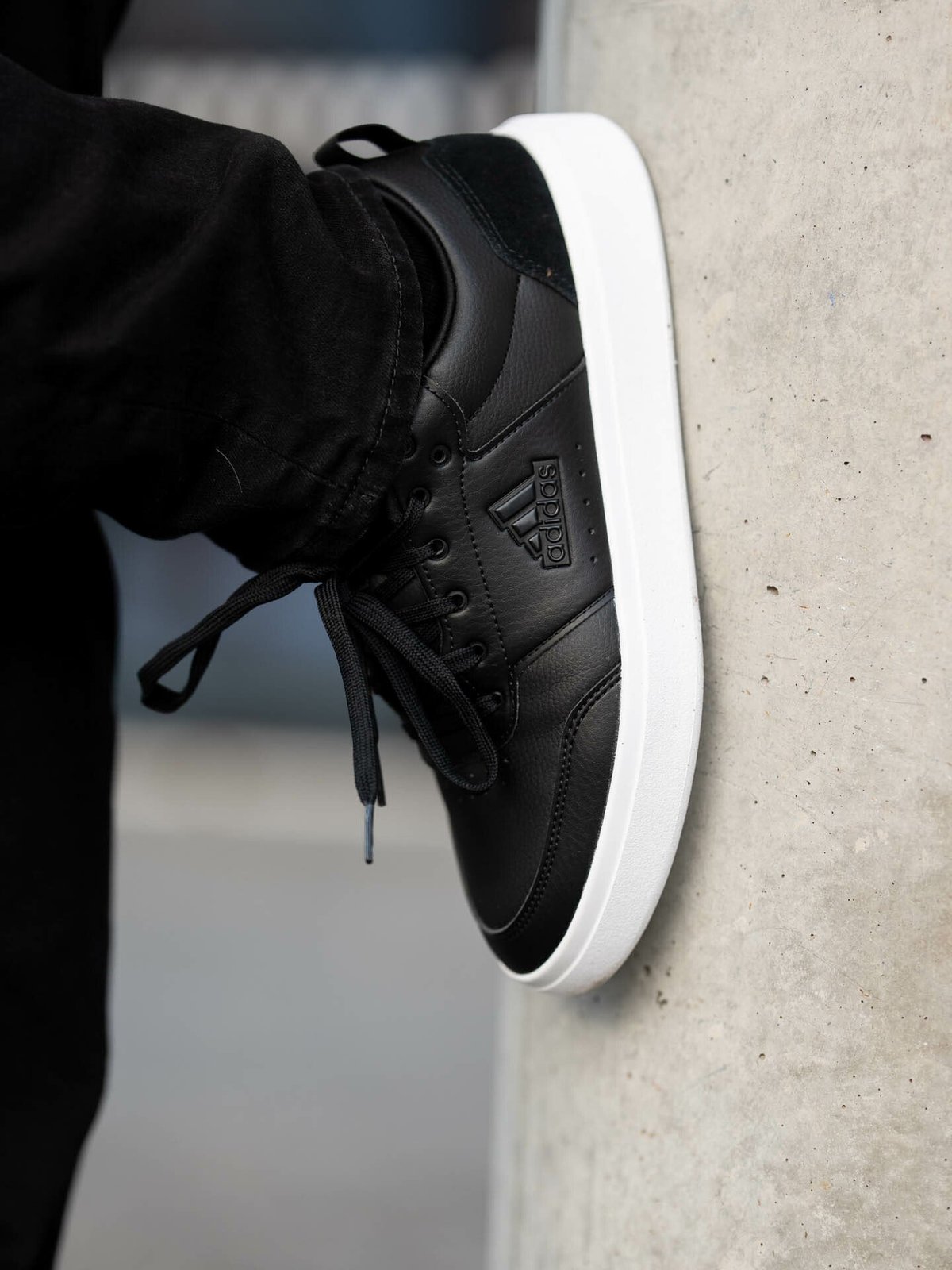 adidas Park Street Core Black / Core Black / Cloud White