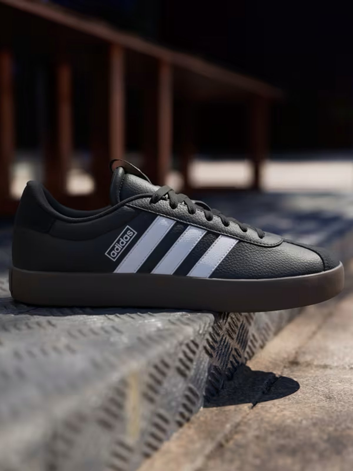 adidas VL Court 3.0 Core Black / Cloud White / Gum