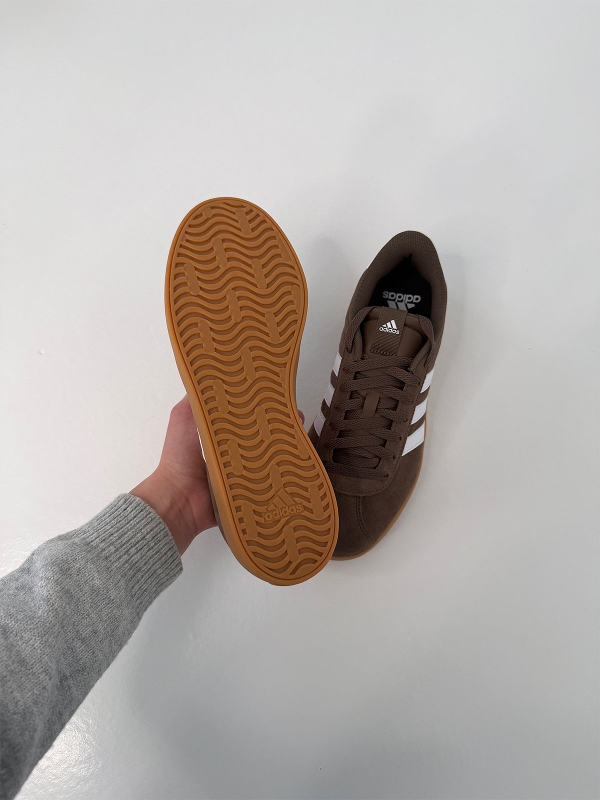 adidas VL Court 3.0 Earth Strata / Cloud White / Gold Metallic