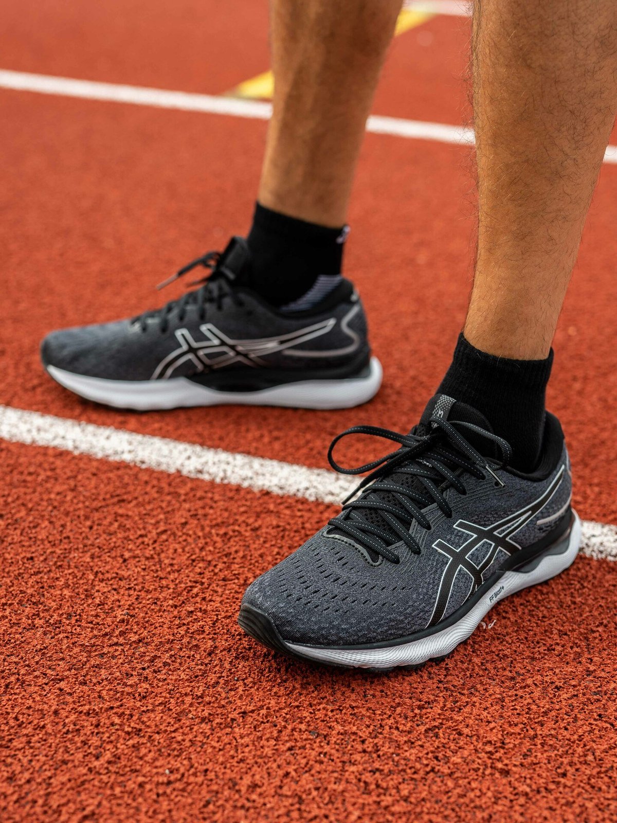 ASICS Gel-Nimbus 24 Black/White