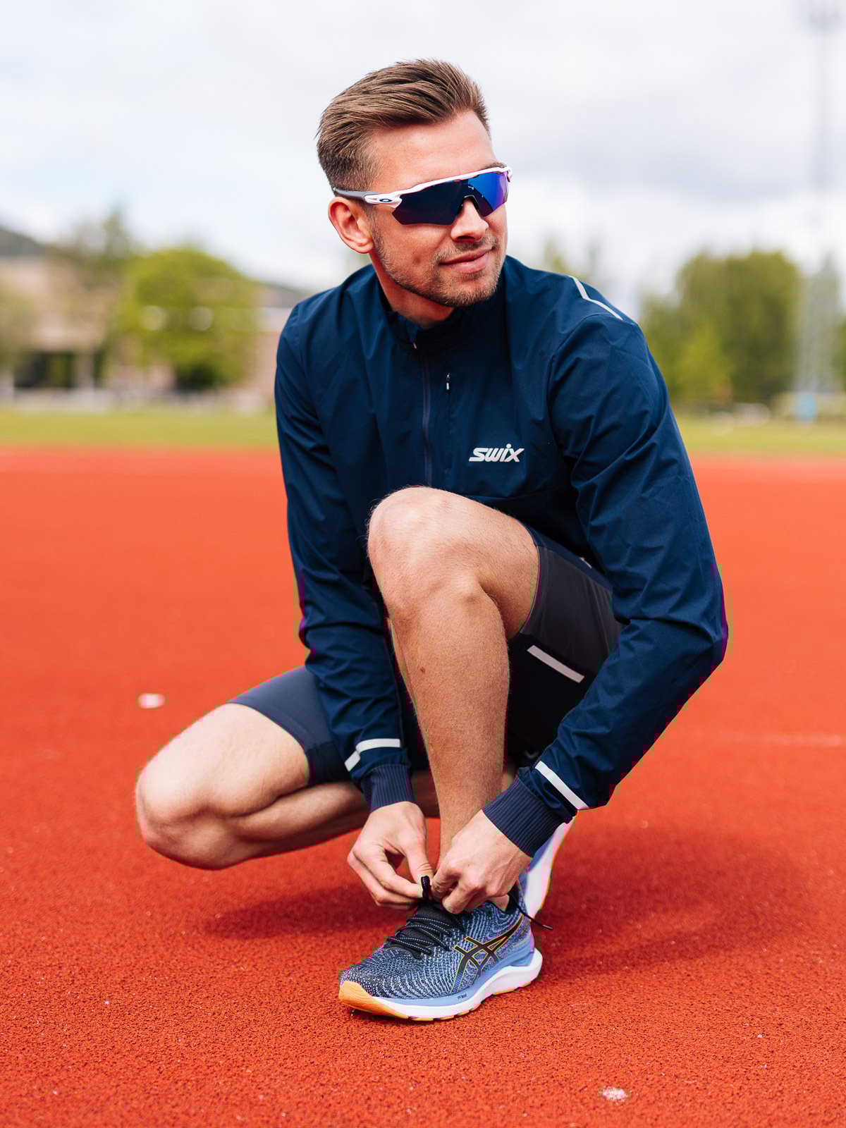 ASICS Gel-Cumulus 24 Black/Shocking Orange