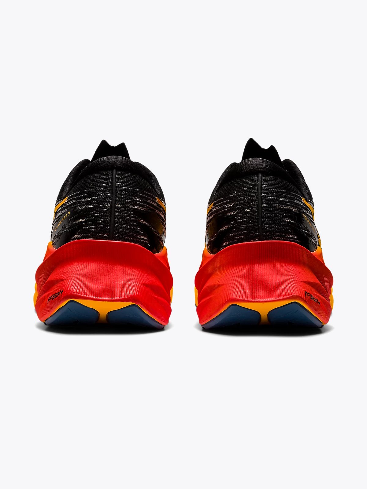 ASICS Novablast 3 Black/Amber