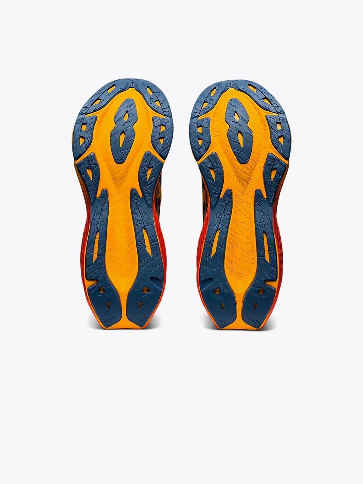 ASICS Novablast 3 Black/Amber