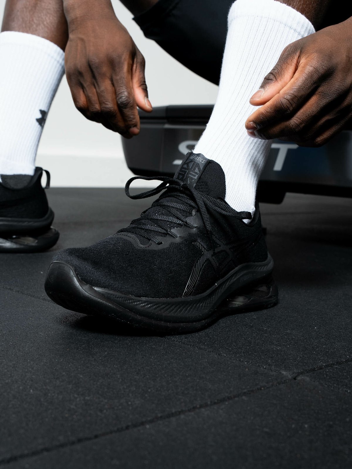 ASICS Gel-Kinsei Max Black