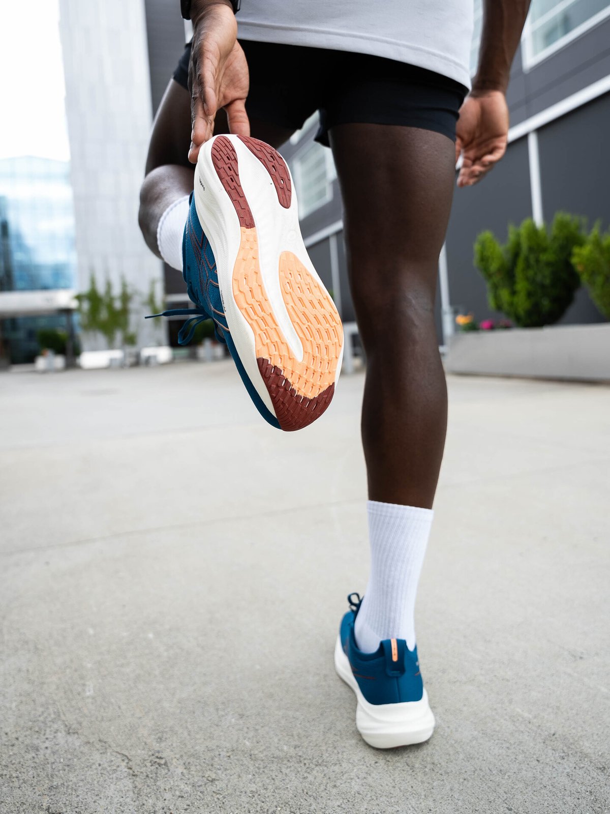 ASICS Gel-Nimbus 26 Rich Navy / Faded Orange