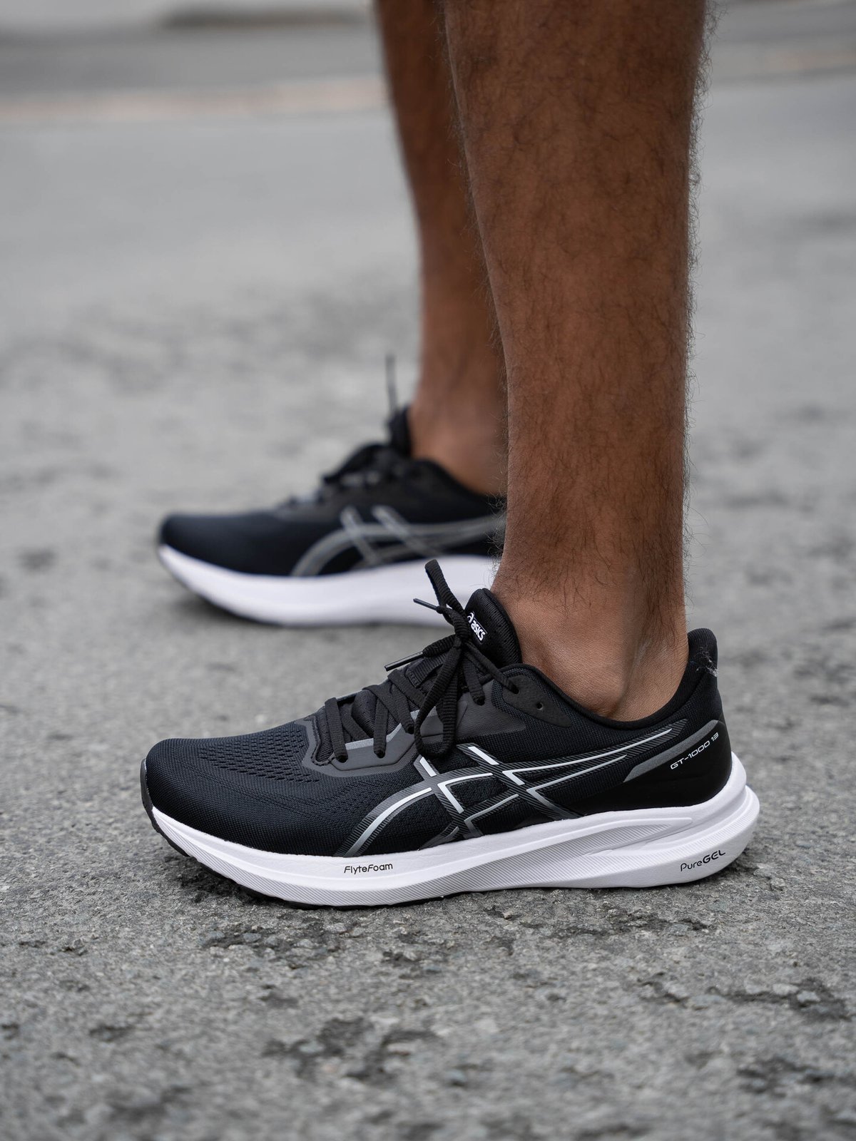 ASICS GT-1000 13 Black / White