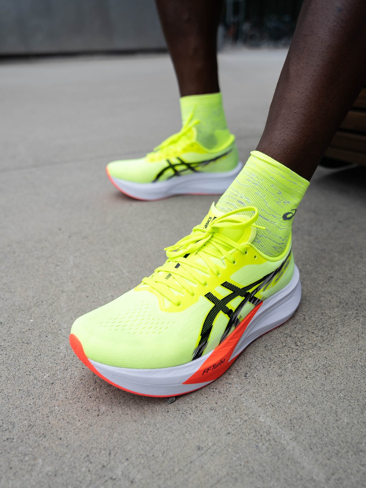 ASICS Magic Speed 4 Safety Yellow / Black
