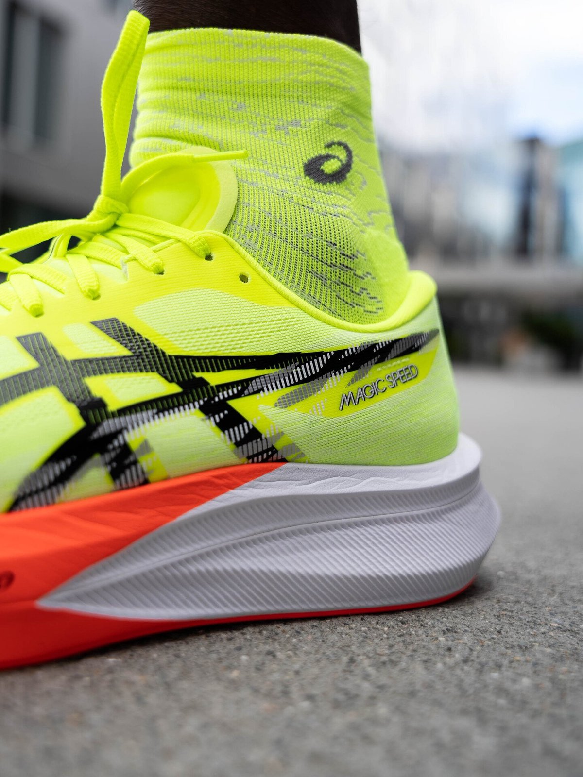 ASICS Magic Speed 4 Safety Yellow / Black