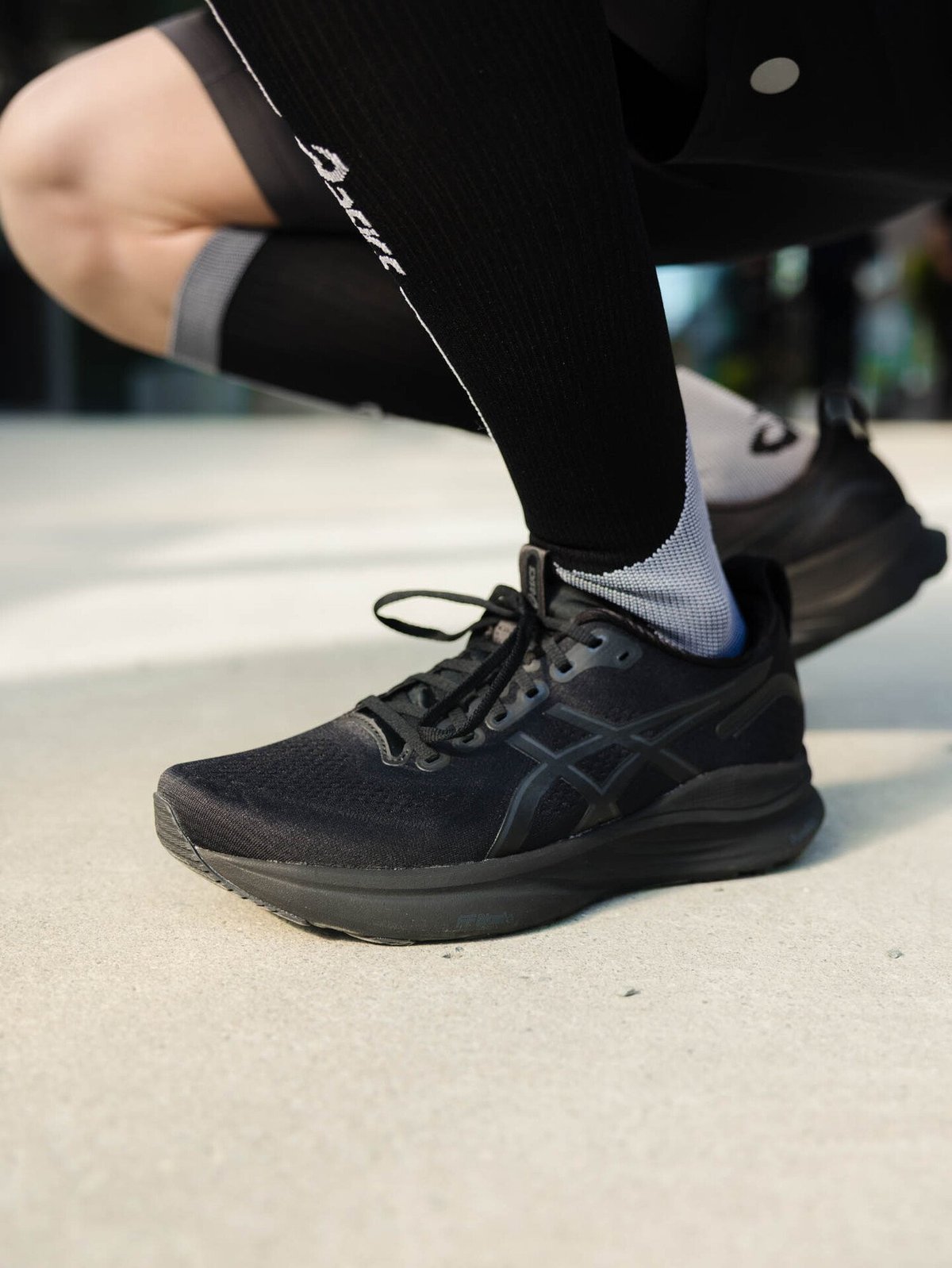 ASICS Gel-Kayano 32 Black/Graphite Grey