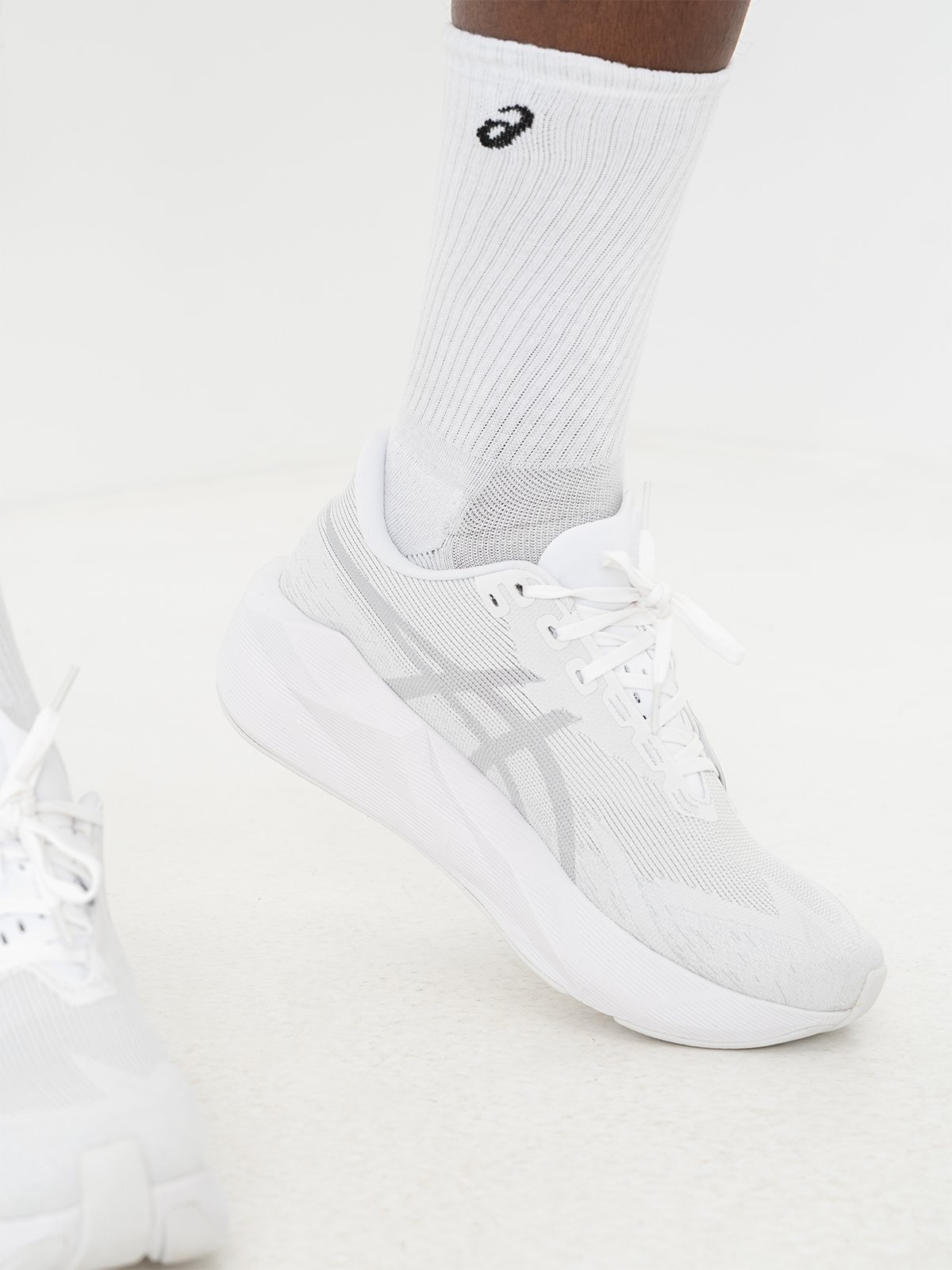 ASICS Novablast 6 White / White