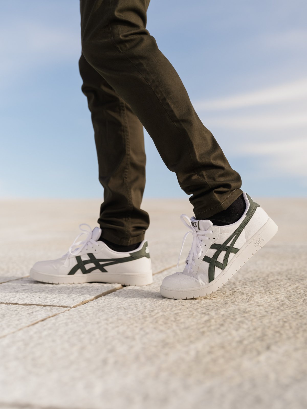 ASICS Japan S White / Dusty Fern