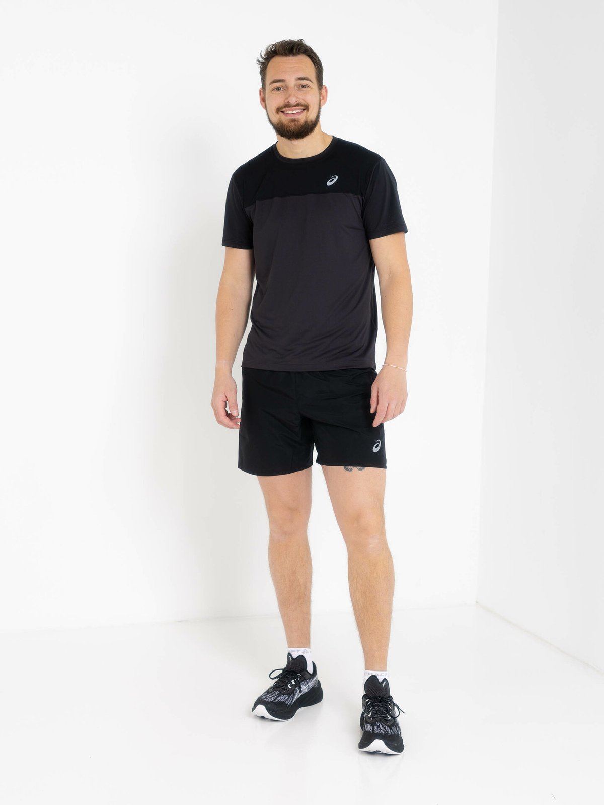 ASICS Core 7Inch Shorts Performance Black