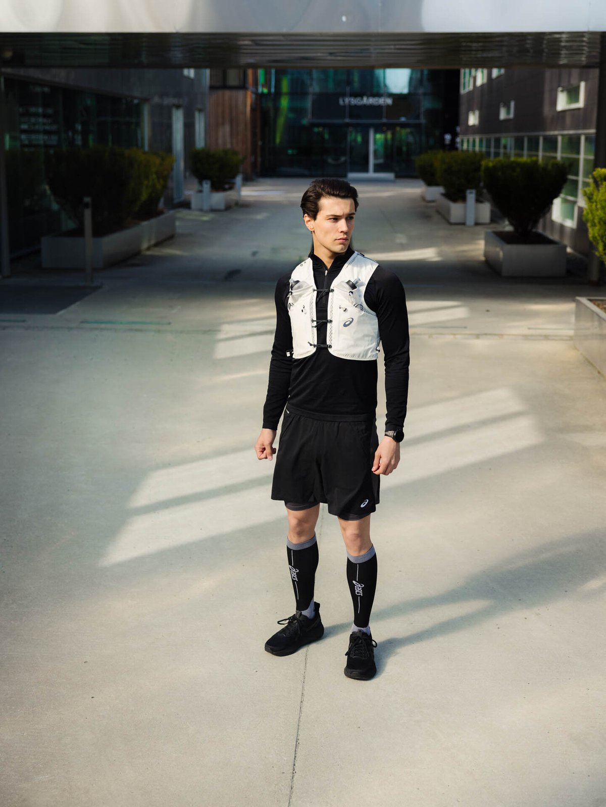 ASICS Fujitrail Vest Cream