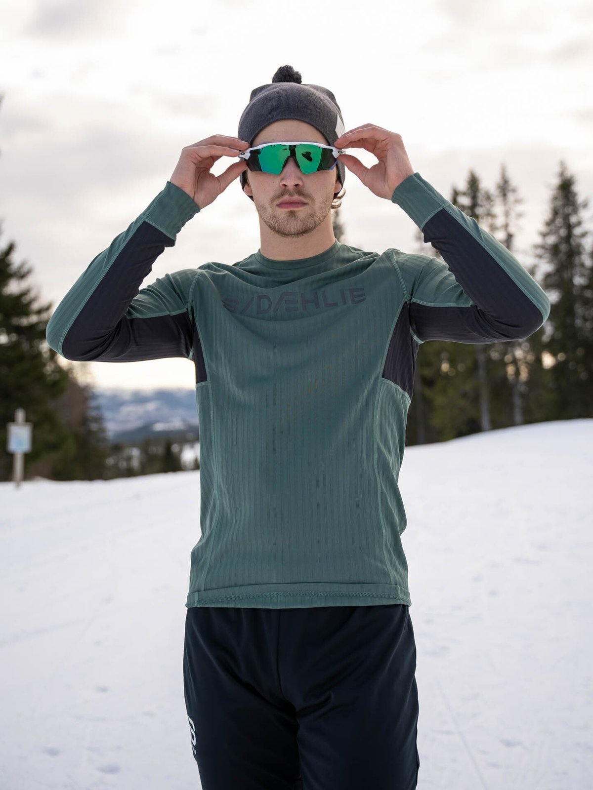Dæhlie Training Tech Long Sleeve Dark Forest