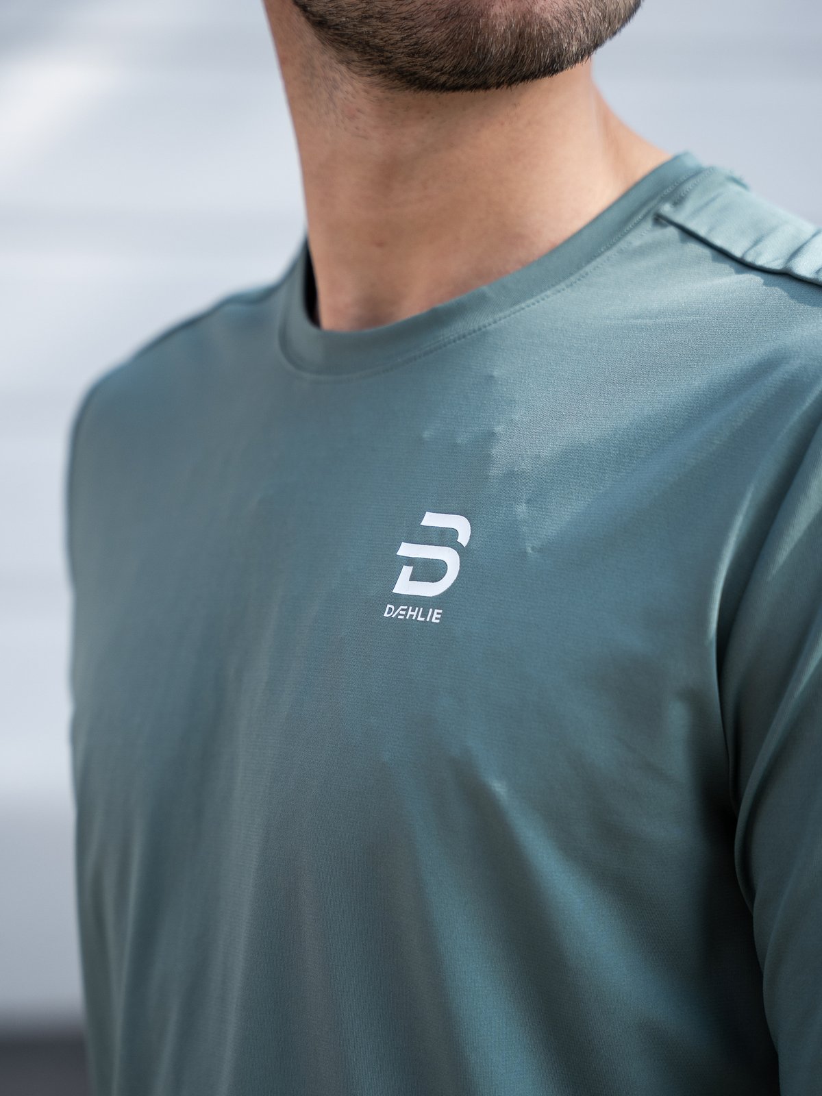 Dæhlie Long Sleeve Motion Dark Forest