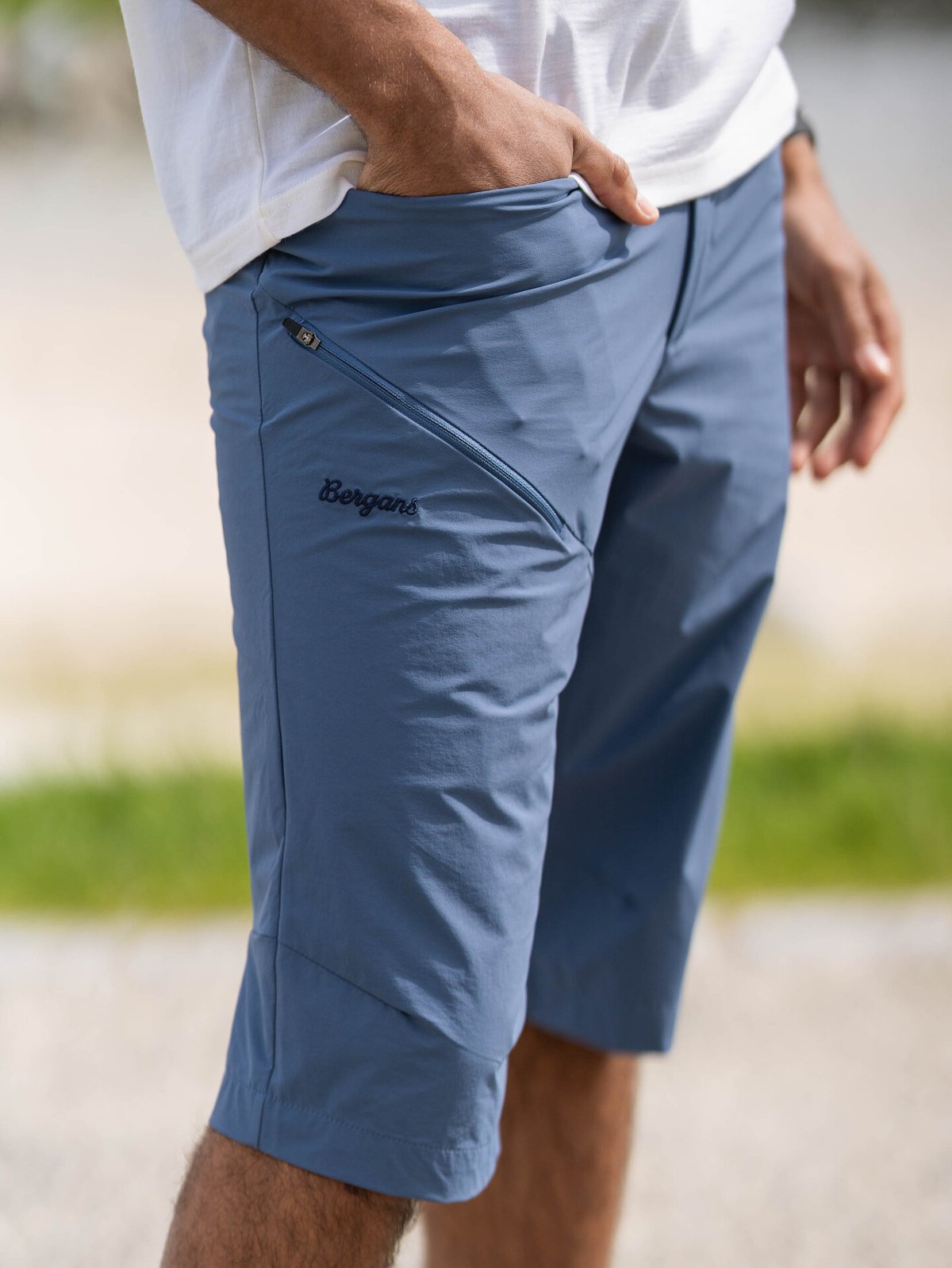 Bergans Vandre Light Softshell Long Shorts Men Granite Blue