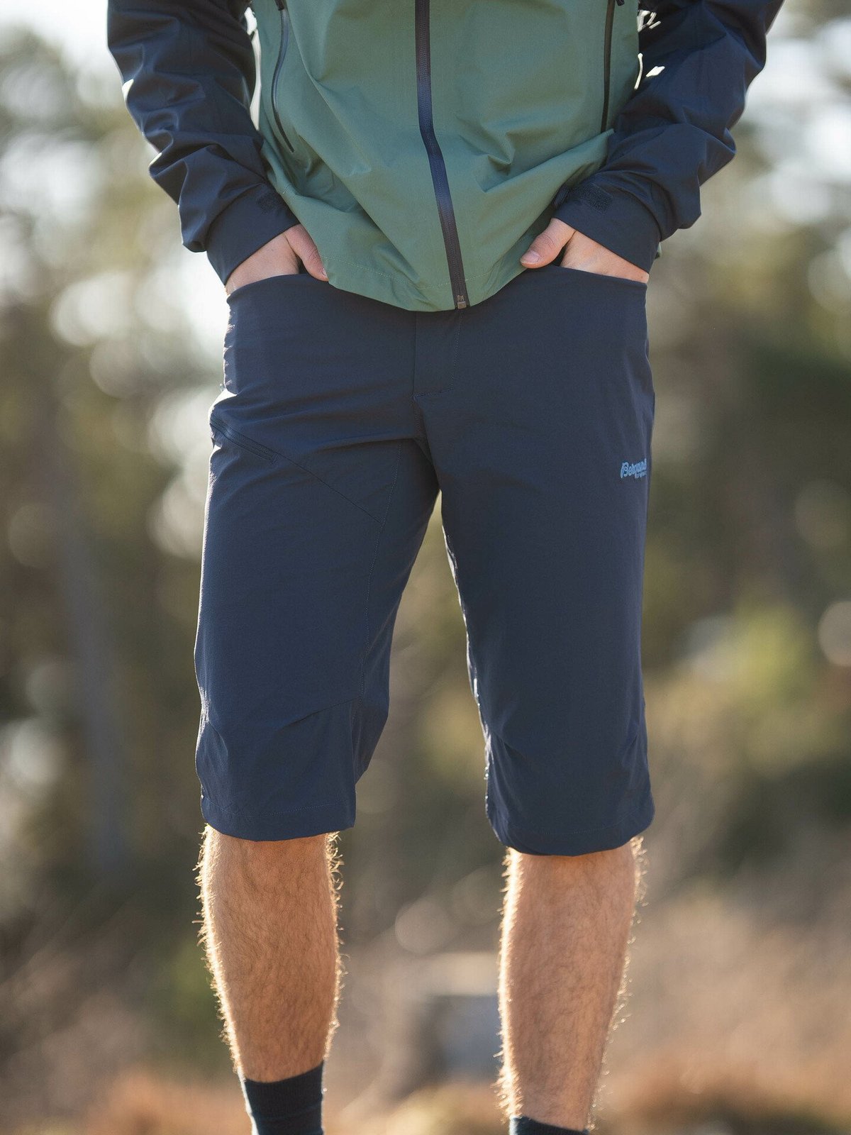 Bergans Vandre Light Softshell Long Shorts Men Navy