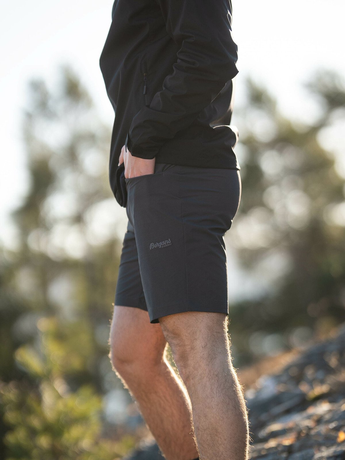 Bergans Vandre Light Softshell Shorts Men Dark Shadow Grey