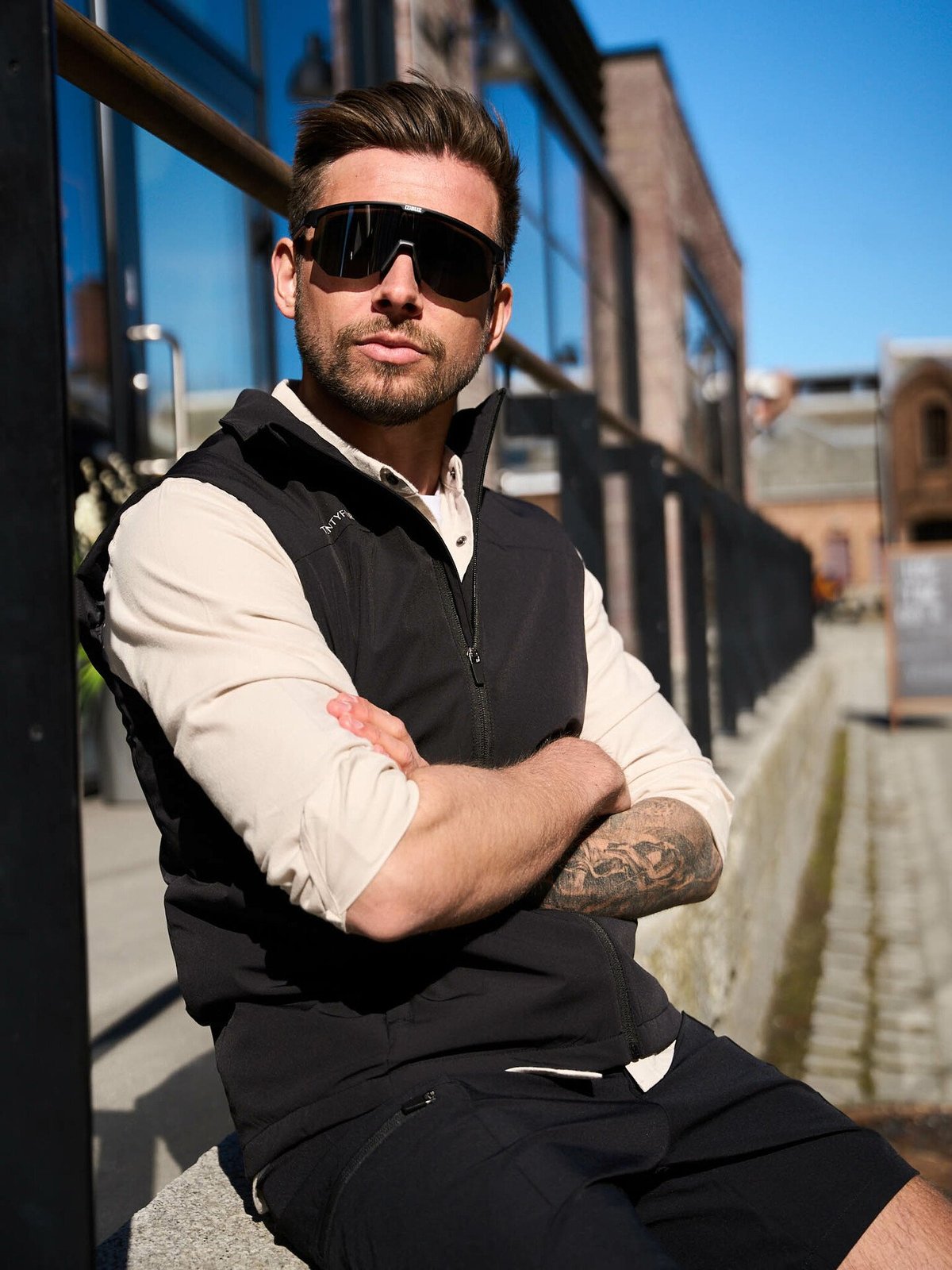 Bliz Hero Ramme: Matt Black / Glass: Smoke Silver