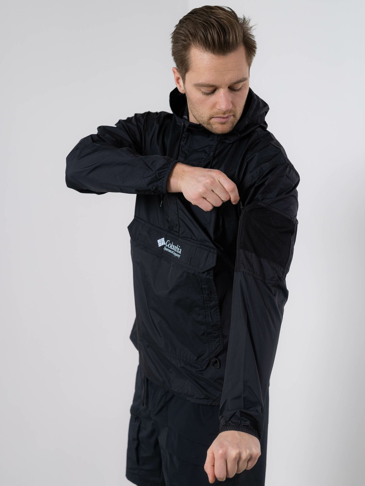 Columbia Challenger Windbreaker Black