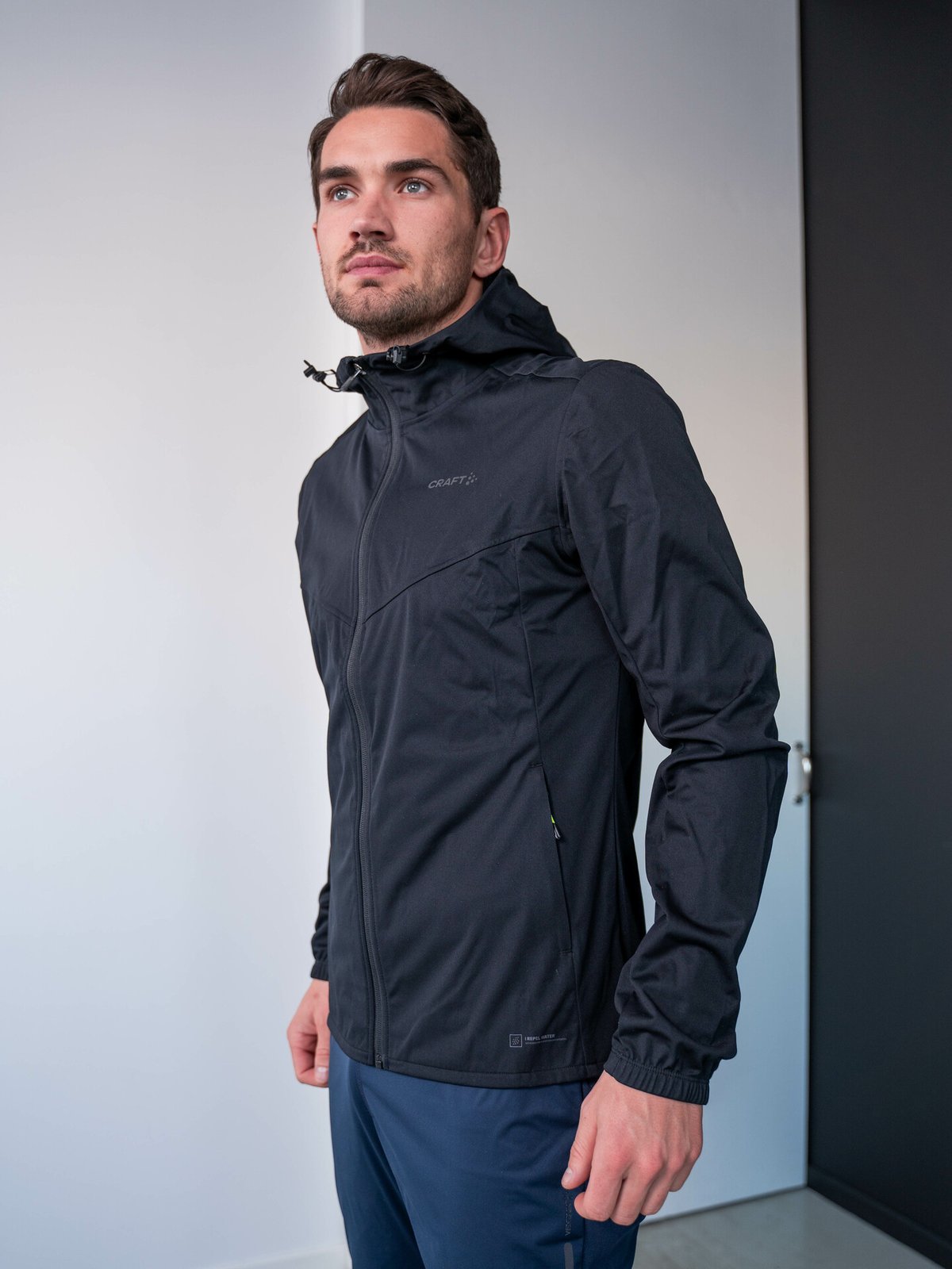 Craft ADV Essence Hydro Jacket Black