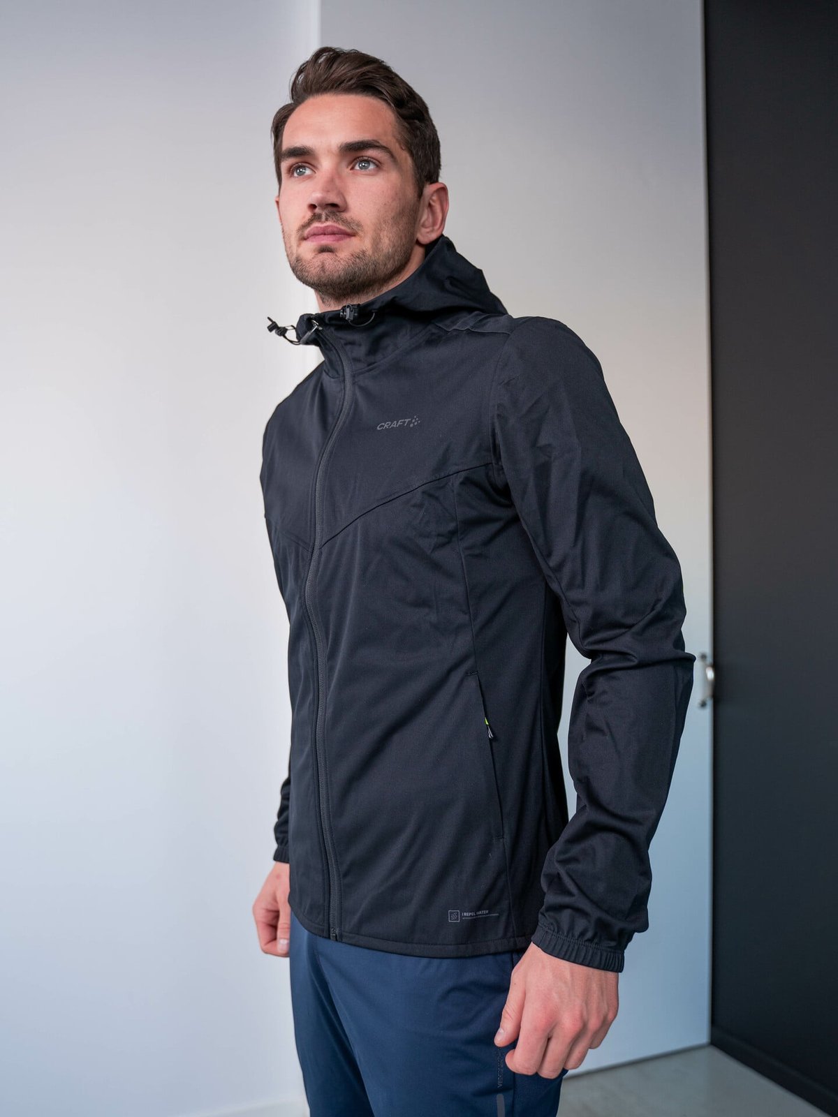 Craft ADV Essence Hydro Jacket Black