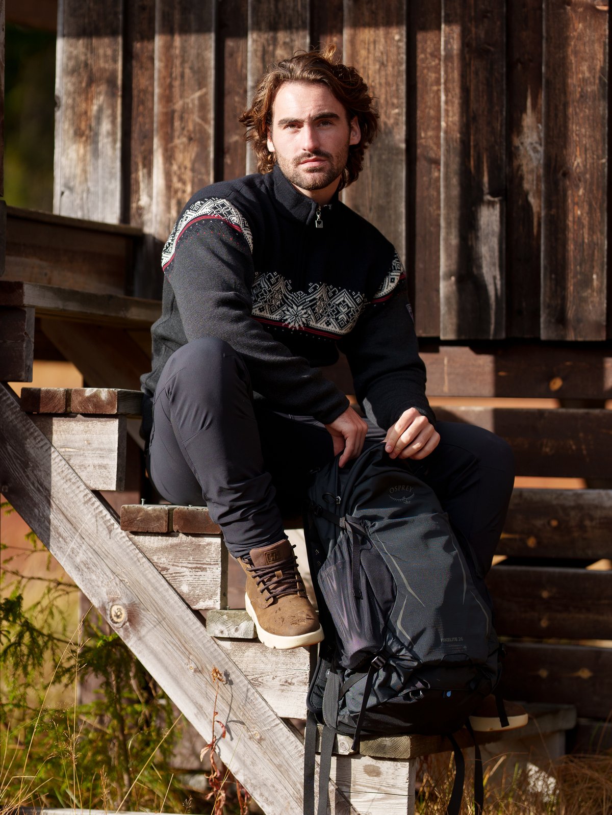 Dale Of Norway Moritz Masc Sweater Dark Charcoal Raspberry Black