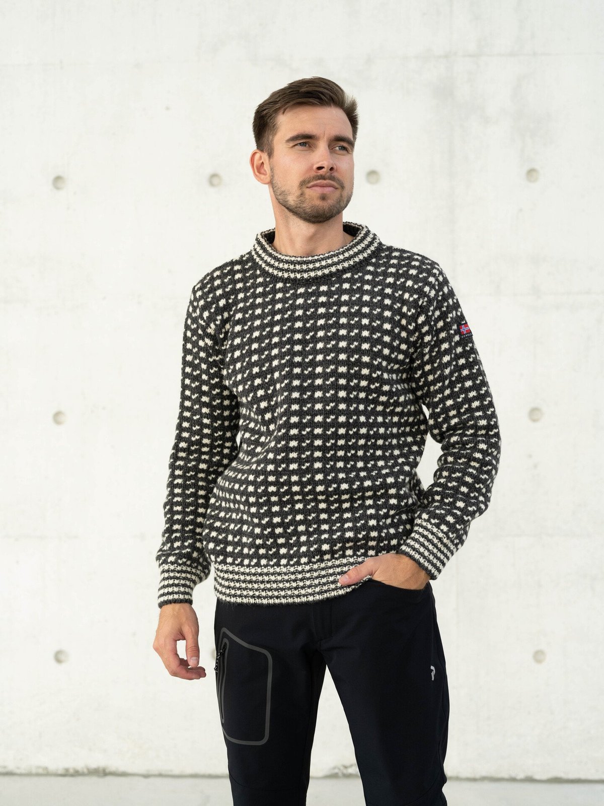 Devold Islender Crew Neck Anthracite/Offwhite