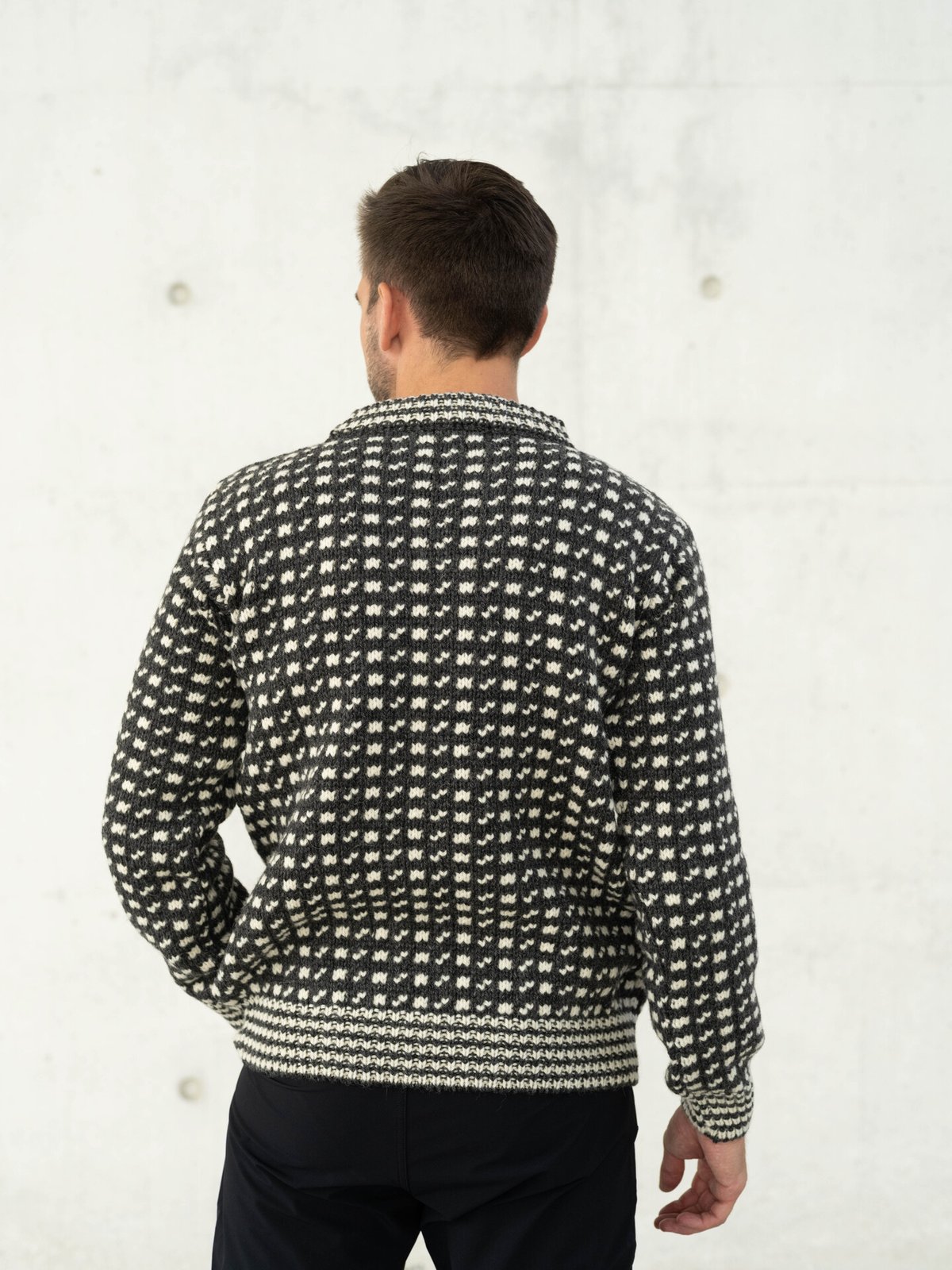 Devold Islender Crew Neck Anthracite/Offwhite