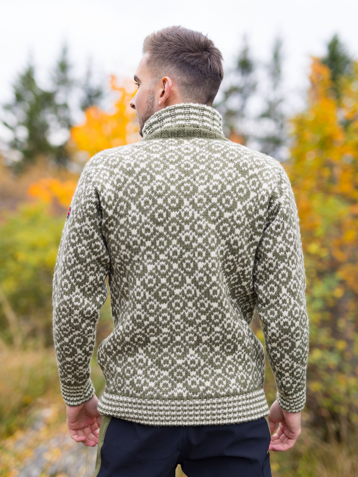 Devold Svalbard Sweater High Neck Olive / Offwhite