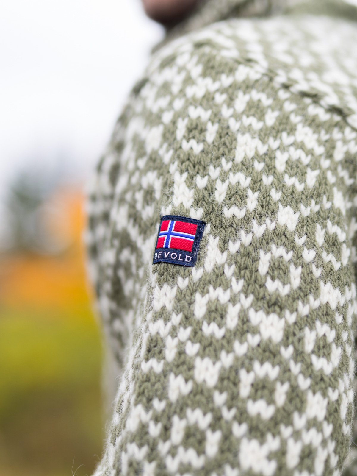 Devold Svalbard Sweater High Neck Olive / Offwhite