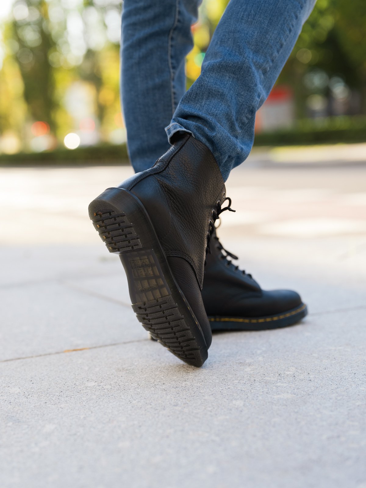 Dr Martens 1460 Pascal Ambassador Black / Ambassador